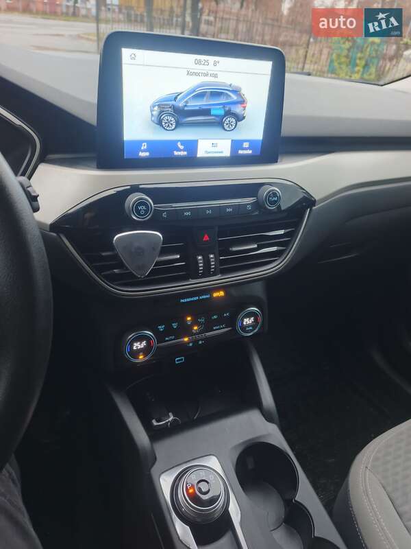 Позашляховик / Кросовер Ford Escape 2021 в Чернігові