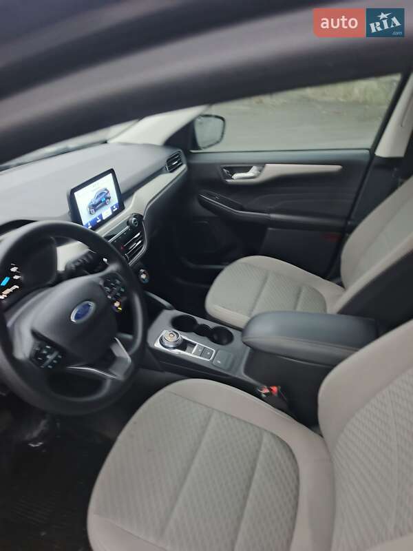 Позашляховик / Кросовер Ford Escape 2021 в Чернігові