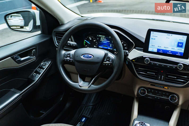 Позашляховик / Кросовер Ford Escape 2021 в Києві фото 15 Позашляховик / Кросовер Ford Escape 2021 в Києві