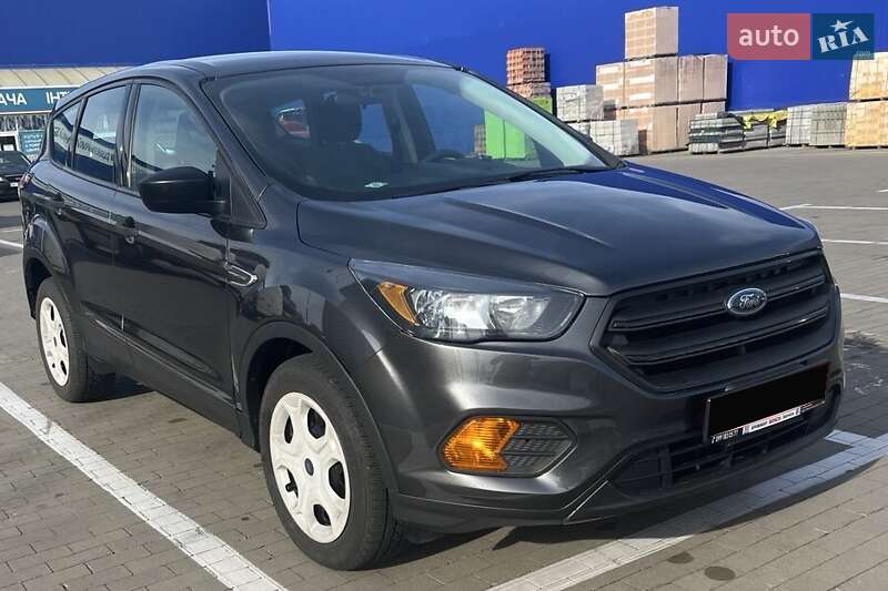 Внедорожник / Кроссовер Ford Escape 2018 в Киеве