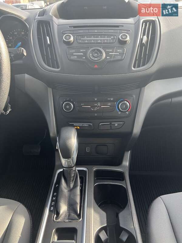 Внедорожник / Кроссовер Ford Escape 2018 в Киеве