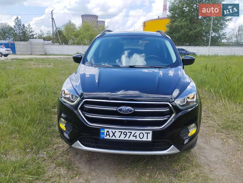 Внедорожник / Кроссовер Ford Escape 2018 в Киеве