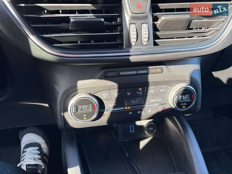 Позашляховик / Кросовер Ford Escape 2020 в Києві