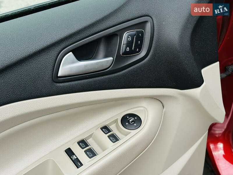 Внедорожник / Кроссовер Ford Escape 2016 в Харькове фото 28 Внедорожник / Кроссовер Ford Escape 2016 в Харькове