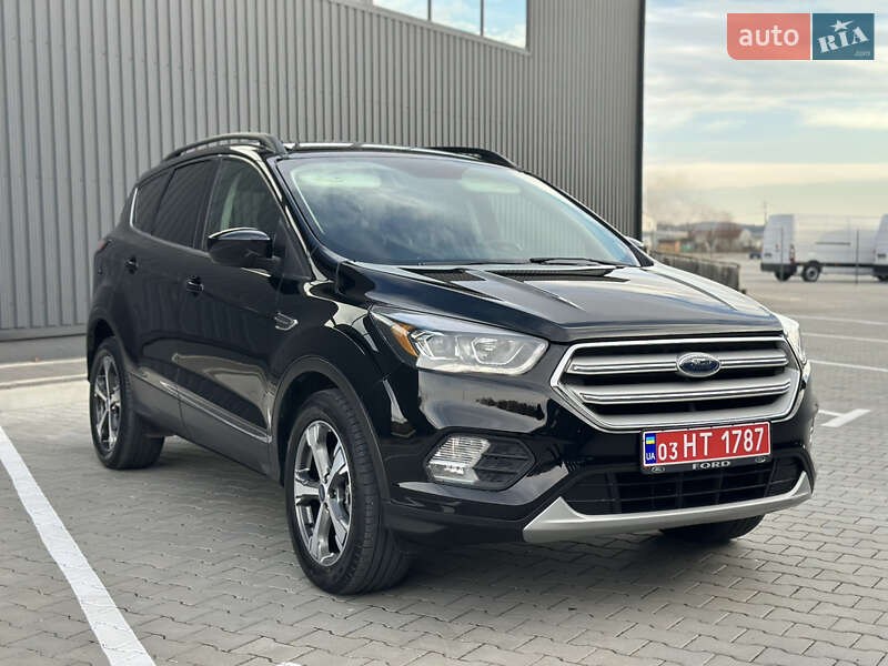 Позашляховик / Кросовер Ford Escape 2018 в Дубні фото 16 Позашляховик / Кросовер Ford Escape 2018 в Дубні