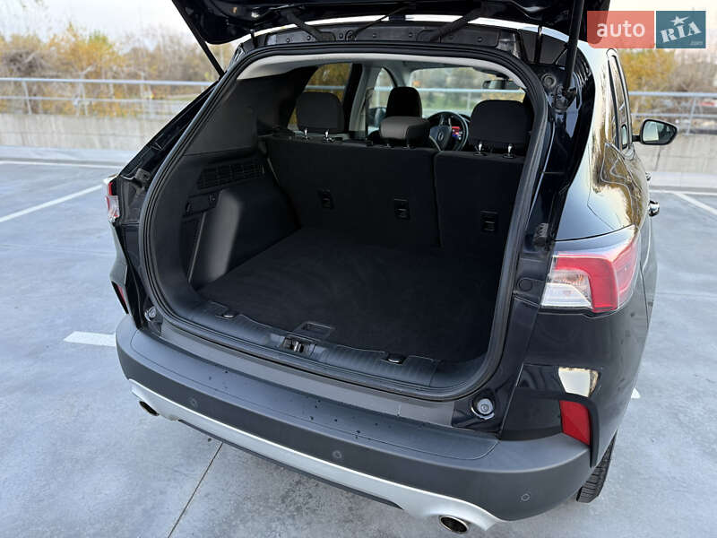 Позашляховик / Кросовер Ford Escape 2021 в Києві фото 48 Позашляховик / Кросовер Ford Escape 2021 в Києві