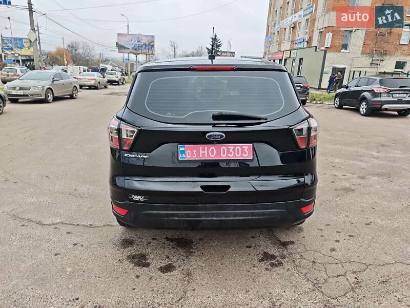 Позашляховик / Кросовер Ford Escape 2016 в Сумах
