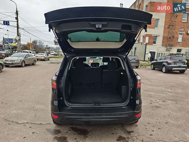 Позашляховик / Кросовер Ford Escape 2016 в Сумах