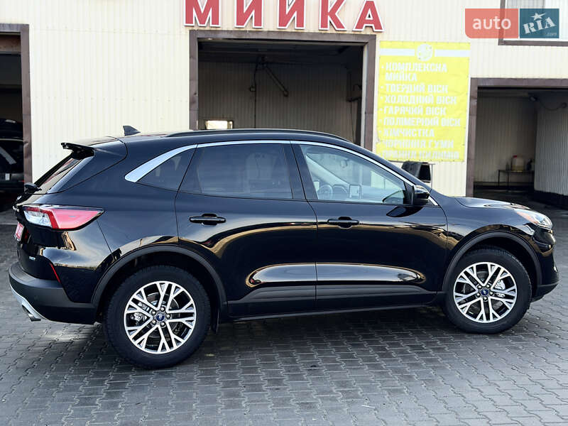 Позашляховик / Кросовер Ford Escape 2020 в Кам'янець-Подільському фото 3 Позашляховик / Кросовер Ford Escape 2020 в Кам'янець-Подільському