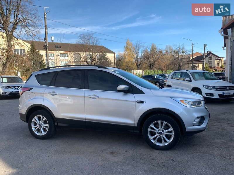 Позашляховик / Кросовер Ford Escape 2017 в Вінниці фото 4 Позашляховик / Кросовер Ford Escape 2017 в Вінниці