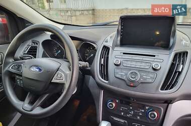 Внедорожник / Кроссовер Ford Escape 2016 в Днепре