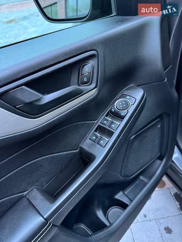 Внедорожник / Кроссовер Ford Escape 2021 в Тернополе фото 14 Внедорожник / Кроссовер Ford Escape 2021 в Тернополе