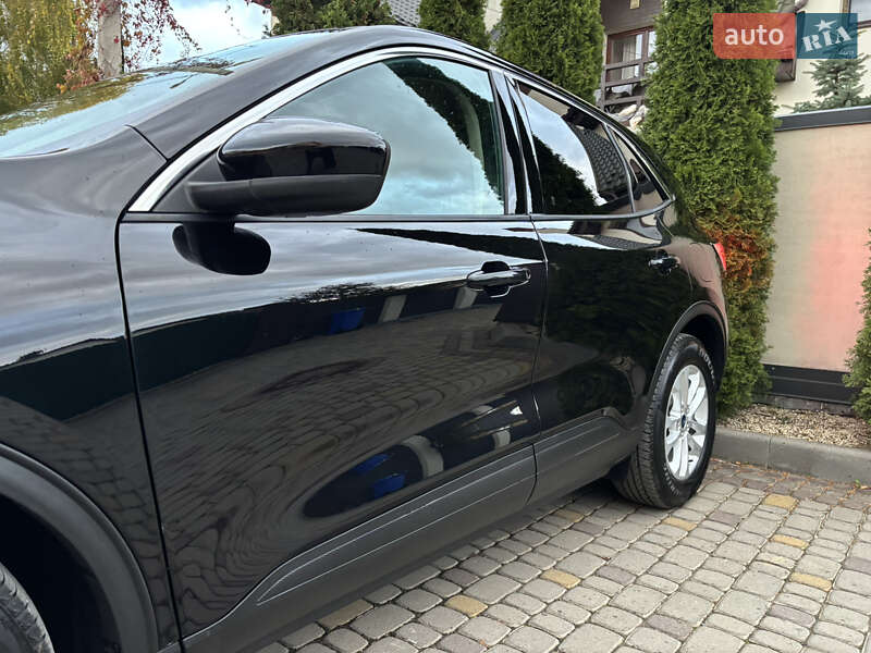 Внедорожник / Кроссовер Ford Escape 2020 в Львове