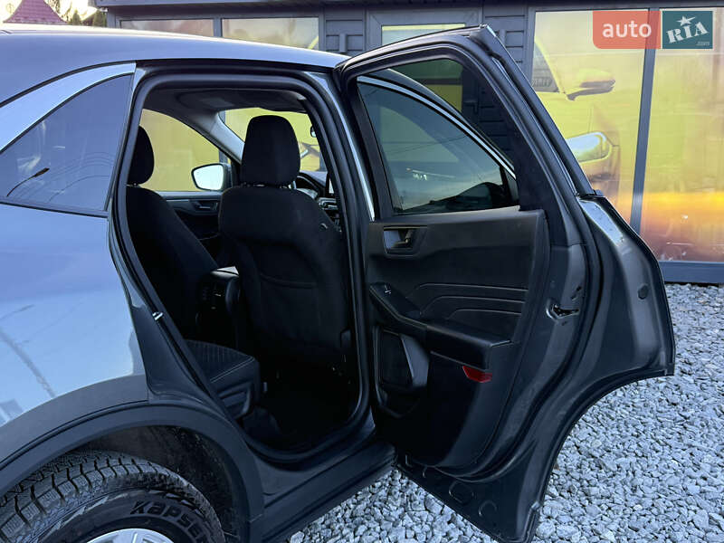 Внедорожник / Кроссовер Ford Escape 2023 в Стрые