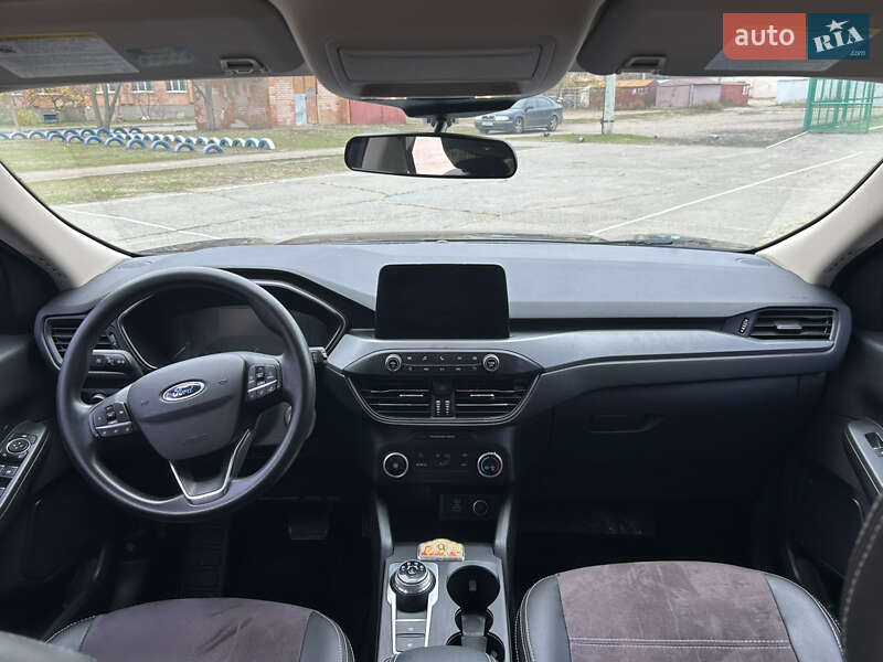 Внедорожник / Кроссовер Ford Escape 2020 в Полтаве