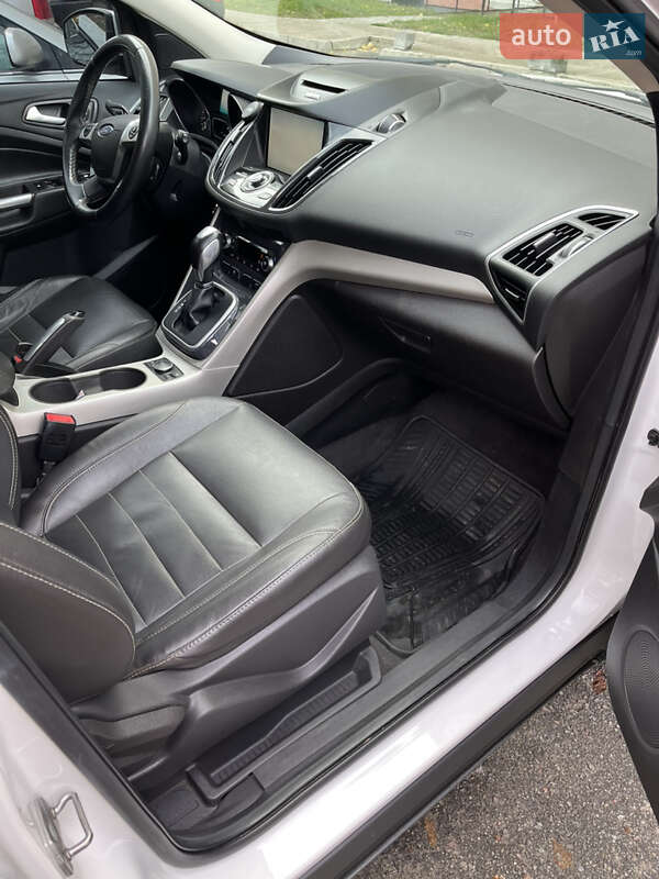 Позашляховик / Кросовер Ford Escape 2013 в Сумах