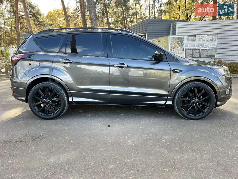 Позашляховик / Кросовер Ford Escape 2019 в Вінниці