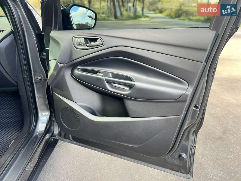 Позашляховик / Кросовер Ford Escape 2019 в Вінниці