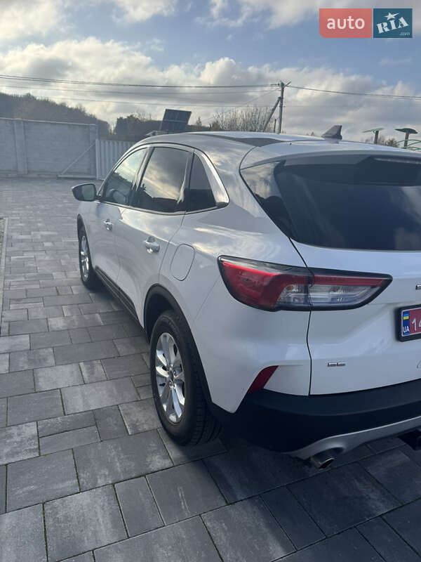 Позашляховик / Кросовер Ford Escape 2021 в Львові