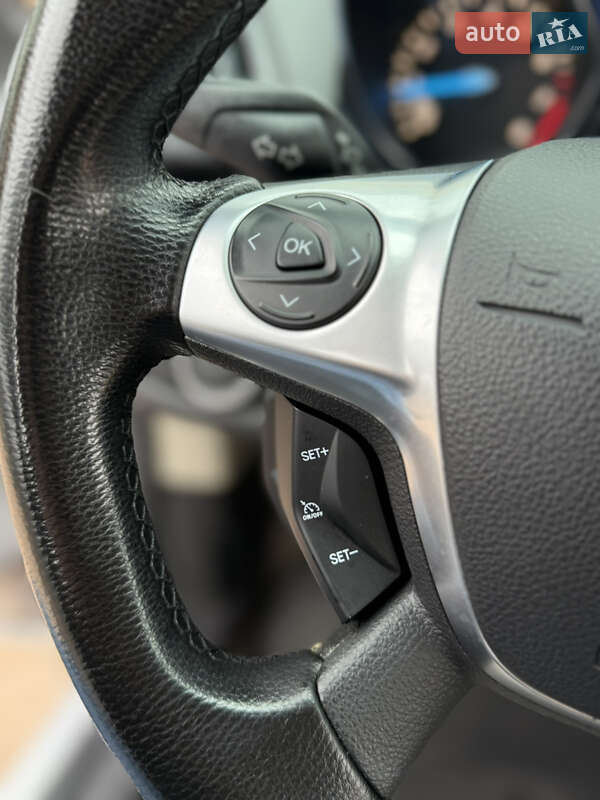 Позашляховик / Кросовер Ford Escape 2014 в Одесі фото 66 Позашляховик / Кросовер Ford Escape 2014 в Одесі