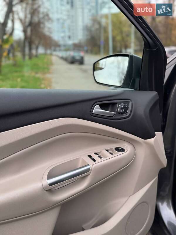 Позашляховик / Кросовер Ford Escape 2013 в Києві