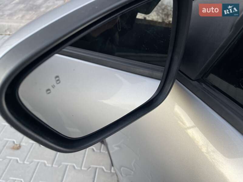 Внедорожник / Кроссовер Ford Escape 2020 в Стрые