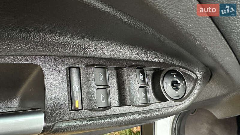 Позашляховик / Кросовер Ford Escape 2018 в Дубні