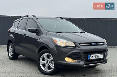 Внедорожник / Кроссовер Ford Escape 2015 в Хмельницком