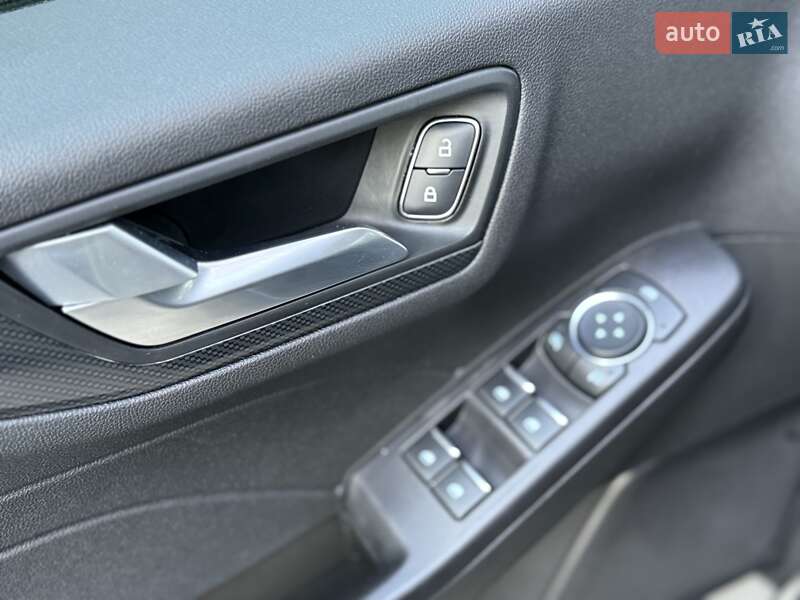 Позашляховик / Кросовер Ford Escape 2023 в Львові