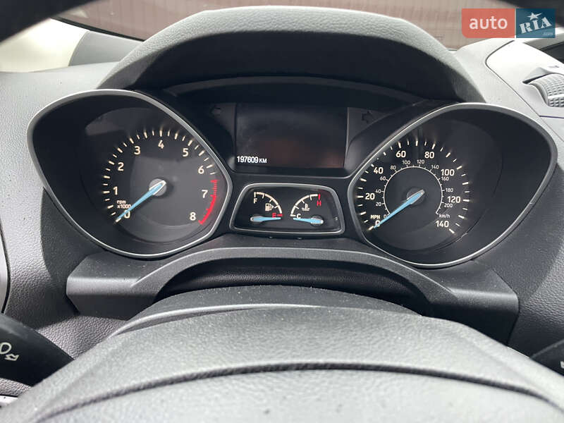 Внедорожник / Кроссовер Ford Escape 2017 в Лубнах