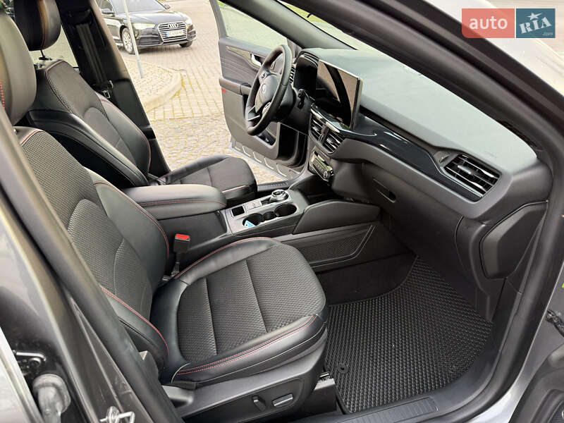 Позашляховик / Кросовер Ford Escape 2023 в Золочеві