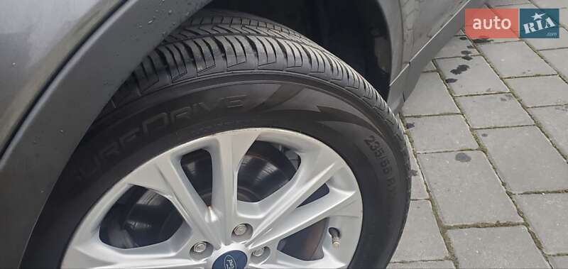 Позашляховик / Кросовер Ford Escape 2019 в Трускавці