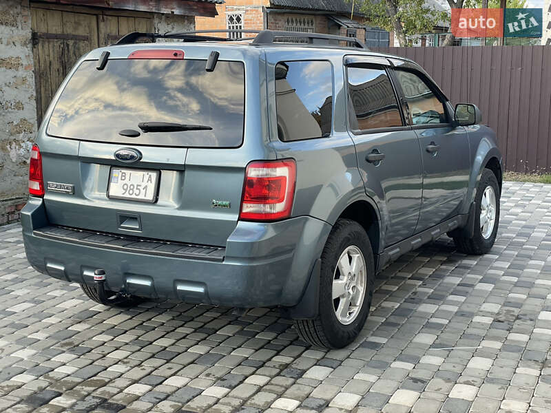 Внедорожник / Кроссовер Ford Escape 2012 в Лубнах