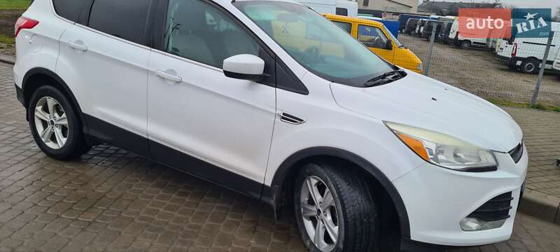Внедорожник / Кроссовер Ford Escape 2014 в Радехове