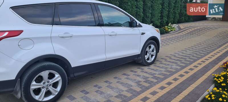 Внедорожник / Кроссовер Ford Escape 2014 в Радехове