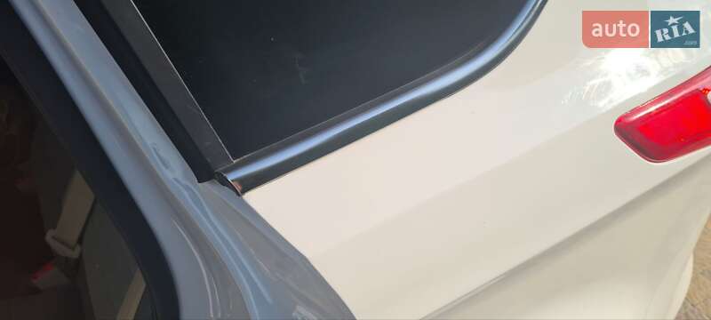 Внедорожник / Кроссовер Ford Escape 2014 в Радехове