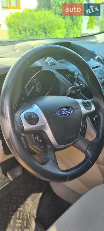 Внедорожник / Кроссовер Ford Escape 2014 в Радехове