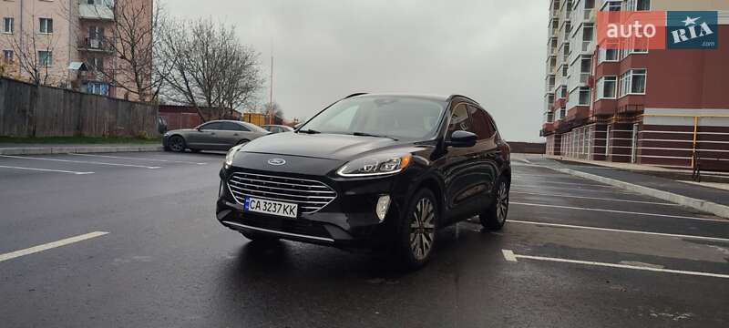 Позашляховик / Кросовер Ford Escape 2020 в Умані
