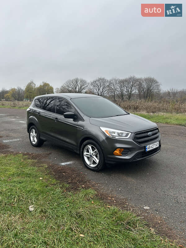 Позашляховик / Кросовер Ford Escape 2019 в Ямполі