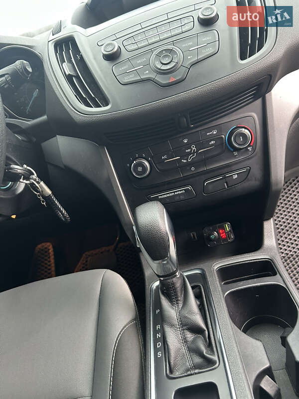 Позашляховик / Кросовер Ford Escape 2019 в Ямполі