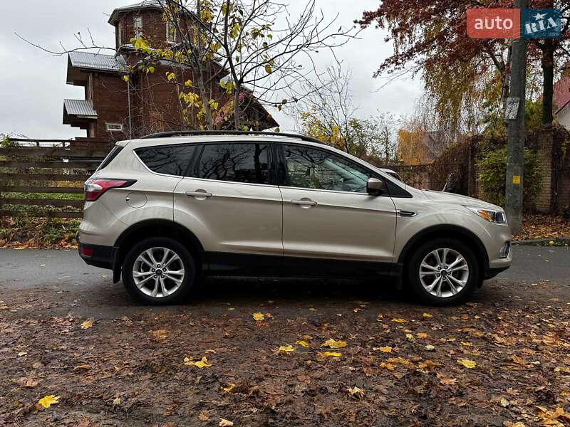 Позашляховик / Кросовер Ford Escape 2018 в Києві фото 6 Позашляховик / Кросовер Ford Escape 2018 в Києві
