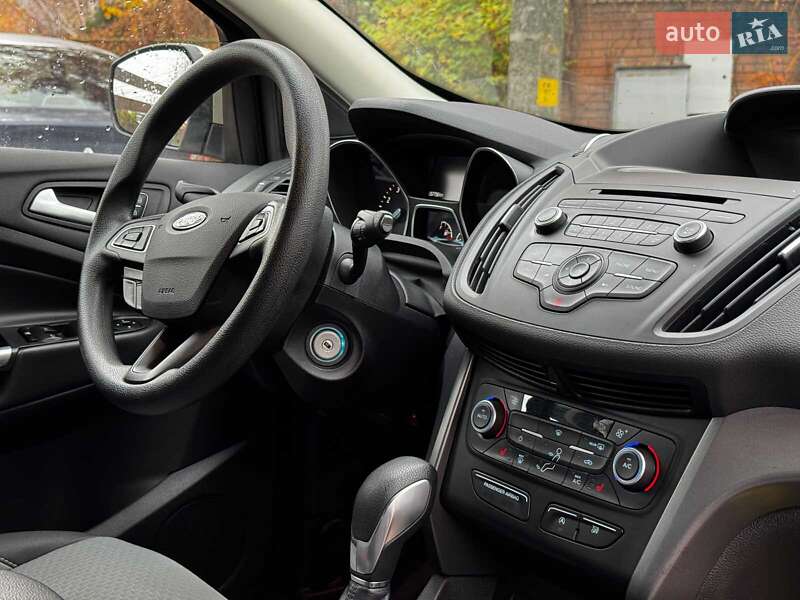 Позашляховик / Кросовер Ford Escape 2018 в Києві фото 34 Позашляховик / Кросовер Ford Escape 2018 в Києві