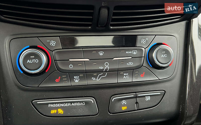 Позашляховик / Кросовер Ford Escape 2016 в Львові фото 18 Позашляховик / Кросовер Ford Escape 2016 в Львові
