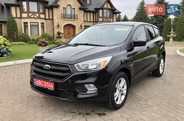 Позашляховик / Кросовер Ford Escape 2017 в Рівному