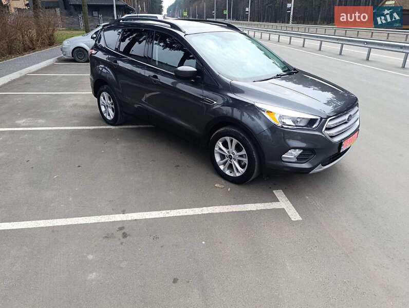 Внедорожник / Кроссовер Ford Escape 2018 в Смыге фото 7 Внедорожник / Кроссовер Ford Escape 2018 в Смыге