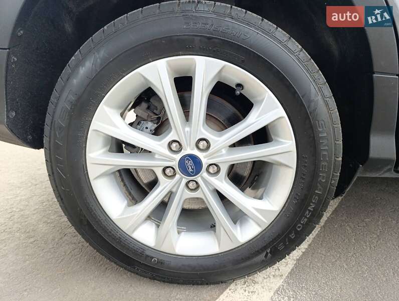 Внедорожник / Кроссовер Ford Escape 2018 в Смыге фото 21 Внедорожник / Кроссовер Ford Escape 2018 в Смыге