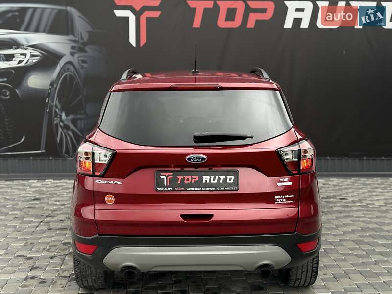Позашляховик / Кросовер Ford Escape 2018 в Львові