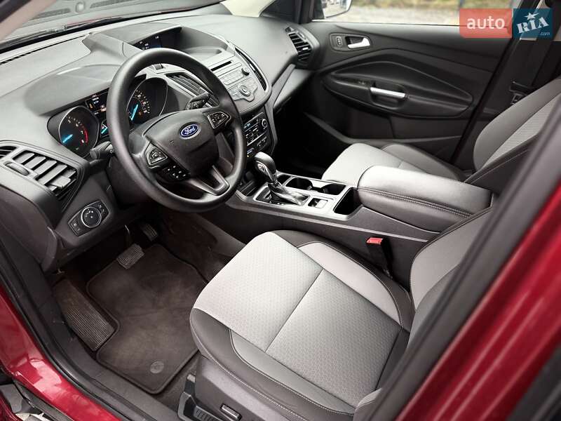 Позашляховик / Кросовер Ford Escape 2018 в Львові