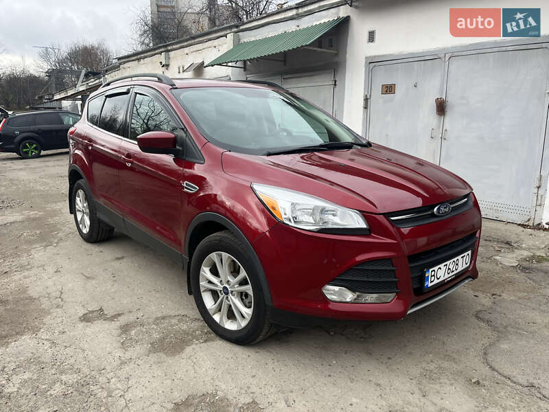 Внедорожник / Кроссовер Ford Escape 2016 в Львове