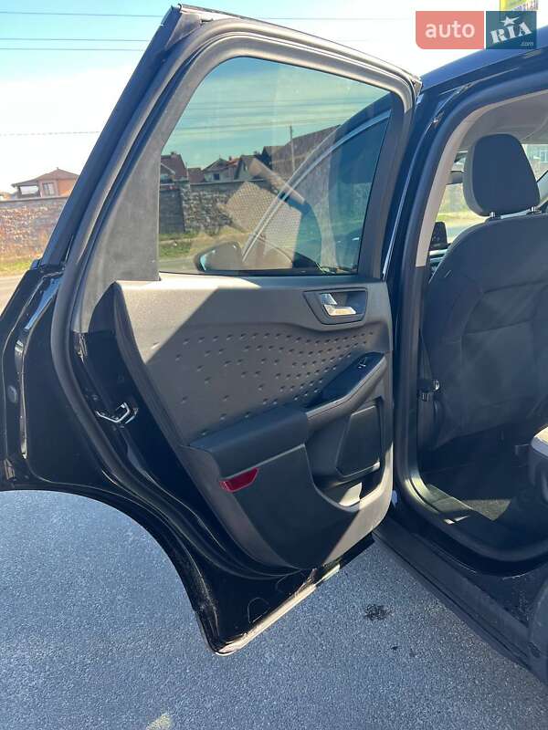 Позашляховик / Кросовер Ford Escape 2020 в Києві